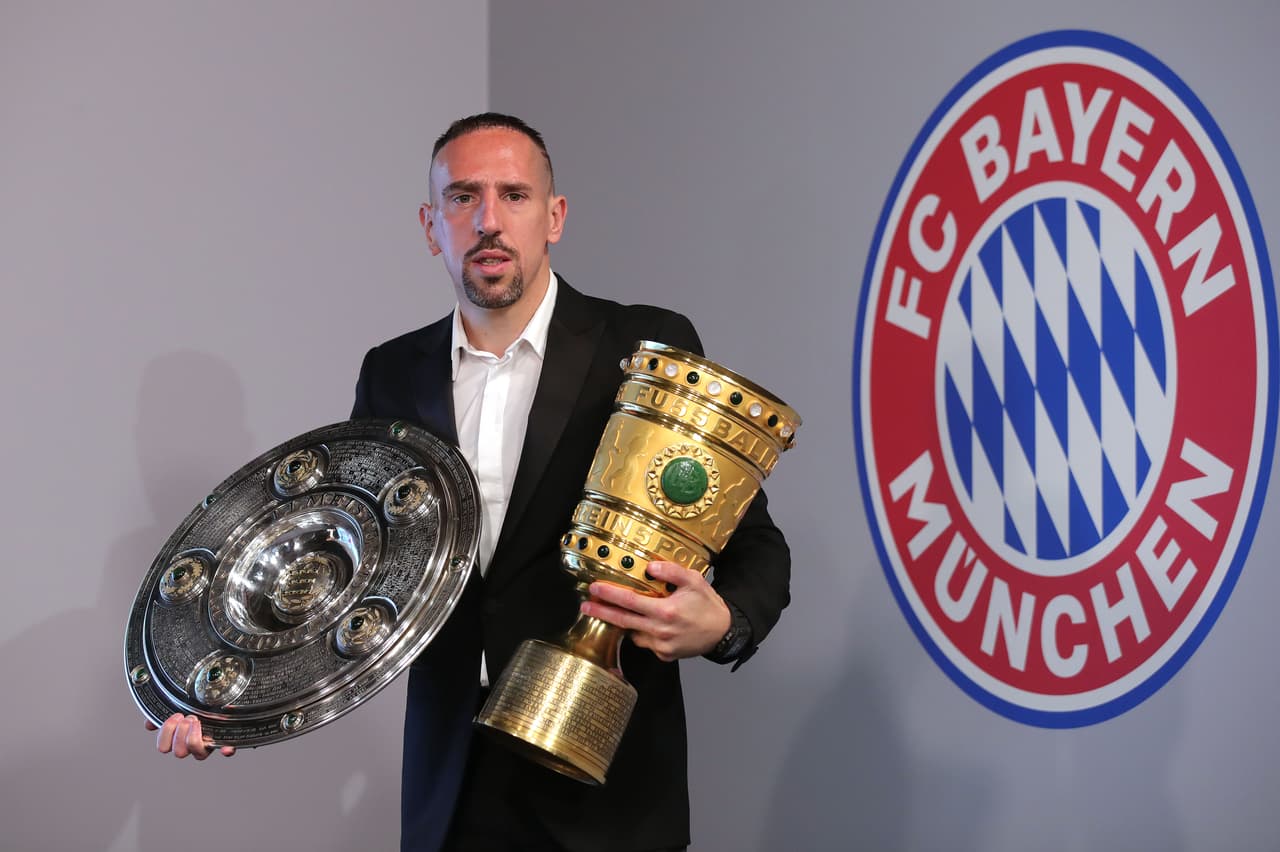 Franck Ribéry es una de las estrellas más importantes que continúan sin equipo. A sus 36 años abandonó el Bayern y está listo para una última aventura.