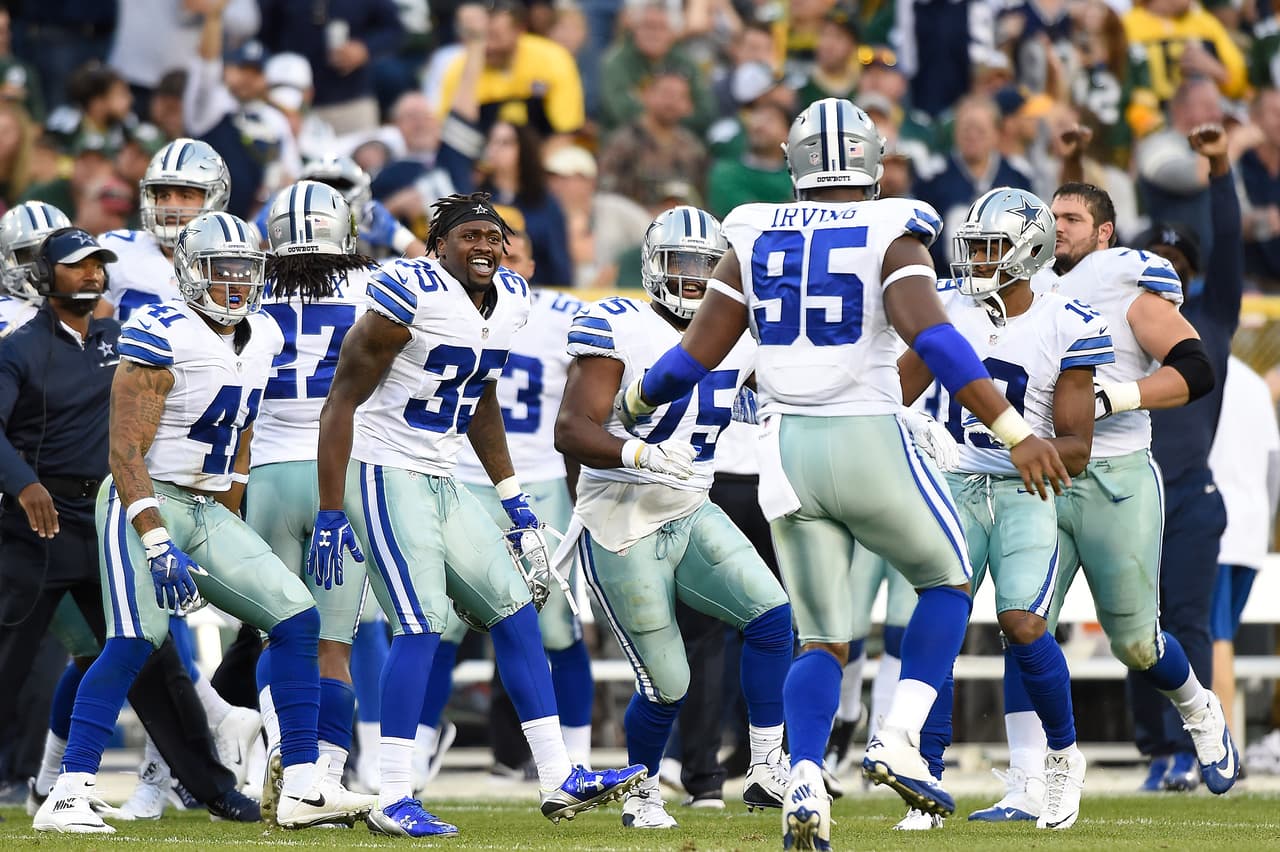 Problemas para Dallas: David Irving recibió cuatro partidos de suspensión