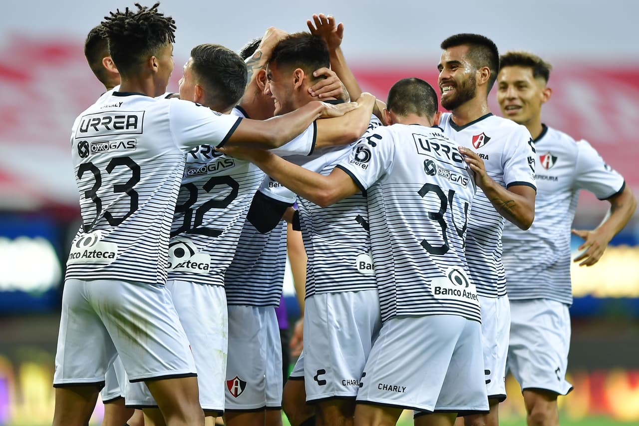 Por posibles contagios en Atlas, reprograman duelo ante Pumas