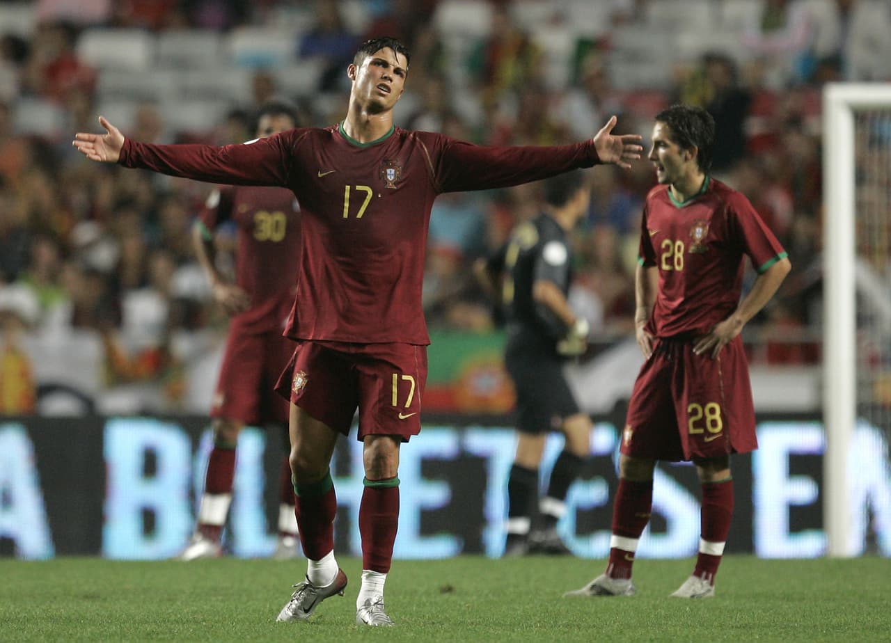 El 2007, tras el Mundial, fue un punto de quiebre para Cristiano Ronaldo porque a sus 22 años se convertía en el líder de Portugal tras el recambio del equipo sin Figo ni Deco, entre otros.