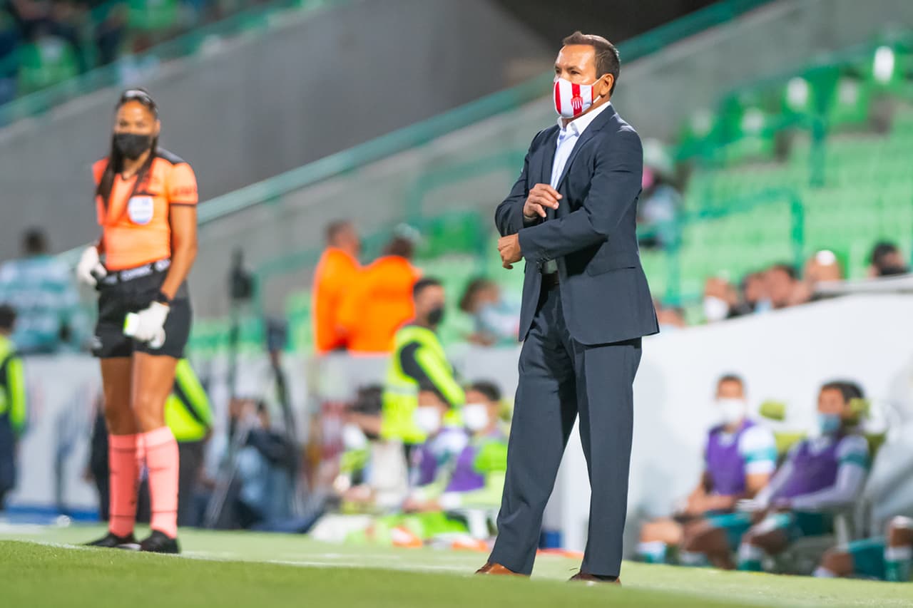 Profe Cruz relaciona mal torneo de Necaxa por lesiones y plantel limitado