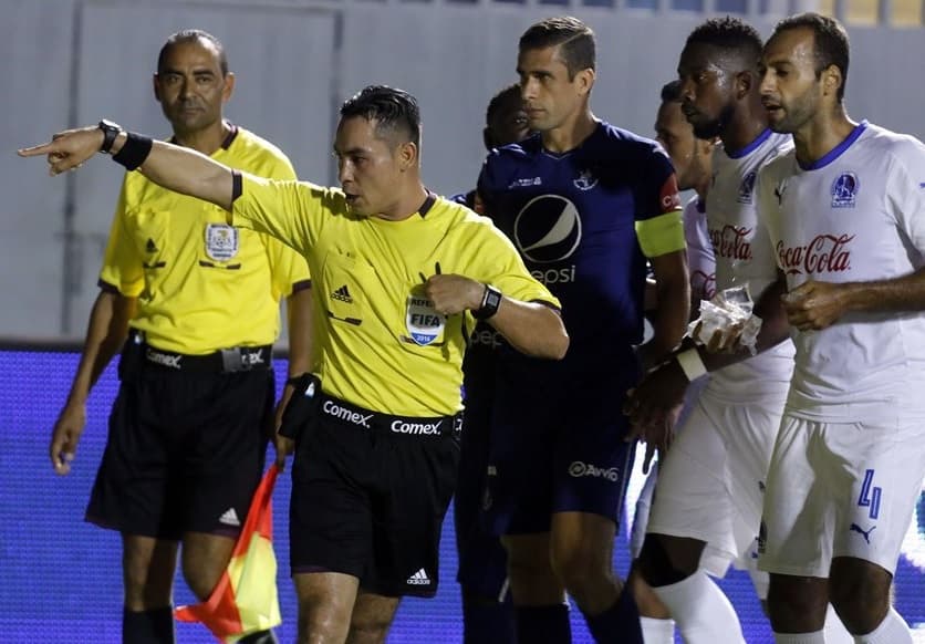 Suspenso en las semifinales del fútbol hondureño por empates