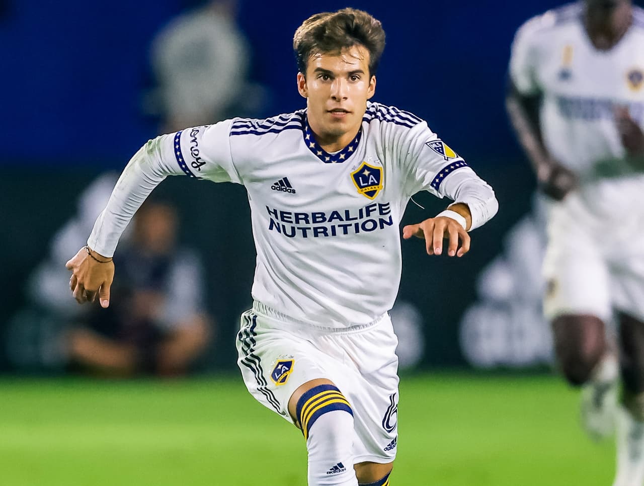 ¿De qué planeta viniste, Riqui Puig? En apenas seis partidos como titular el exjugador del FC Barcelona se convirtió en una sensación para LA Galaxy.