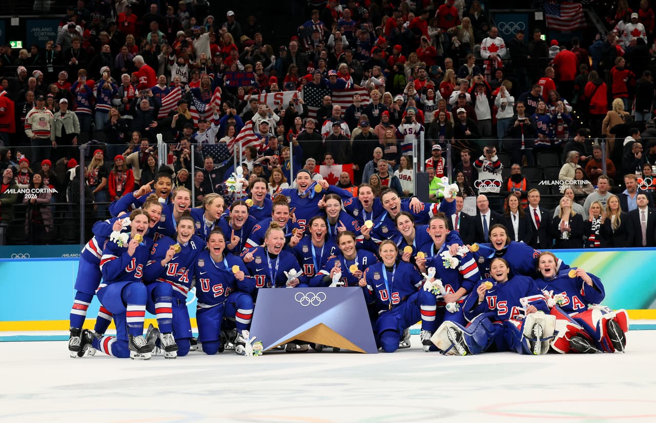 ¡Remontada cardíaca! Estados Unidos vence a Canadá por 2-1 en hockey femenil