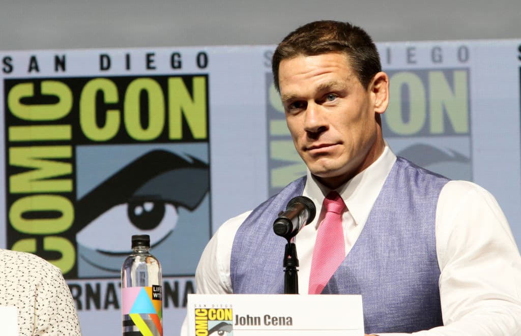 Este sin duda es un duro golpe para la imagen de John Cena, aparte de su situación sentimental. Aún así, debe mantener su figura de hombre ejemplar dirigida al público infantil.