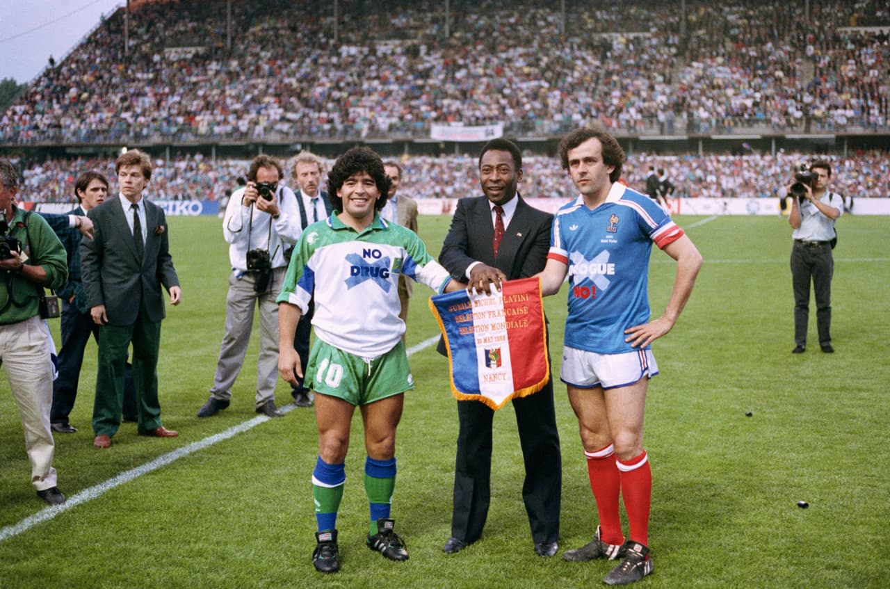 Michel Platini ya esperaba la muerte de Diego Maradona