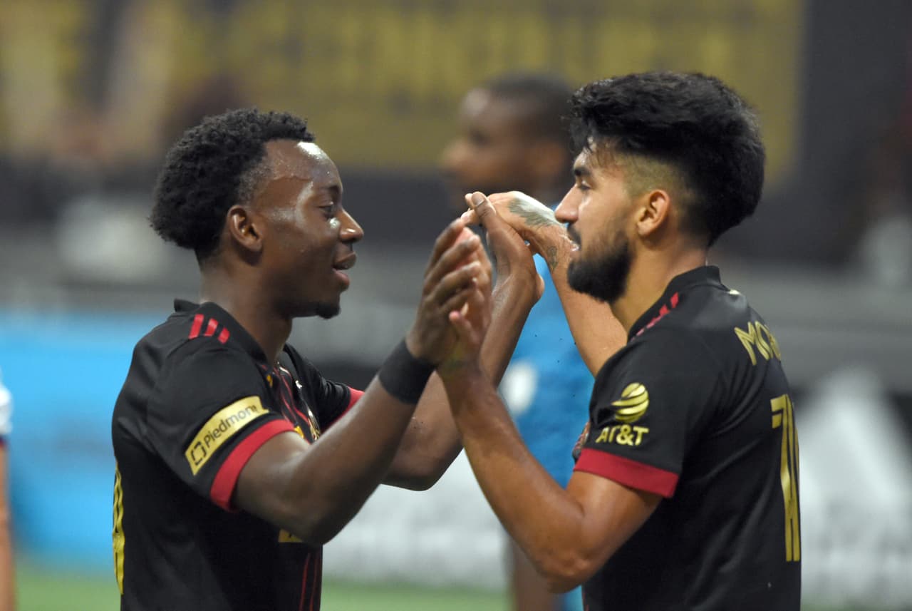 George Bello y Marcelino Moreno aportaron lo suyo también en ataque.
<br>