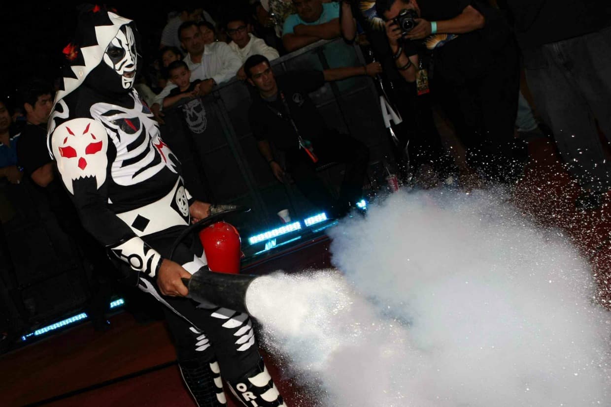 L.A. Park (o La Parka) tuvo sus mejores actuaciones en la WCW, actualmente manejada por la WWE, por los años 96 al 2000.