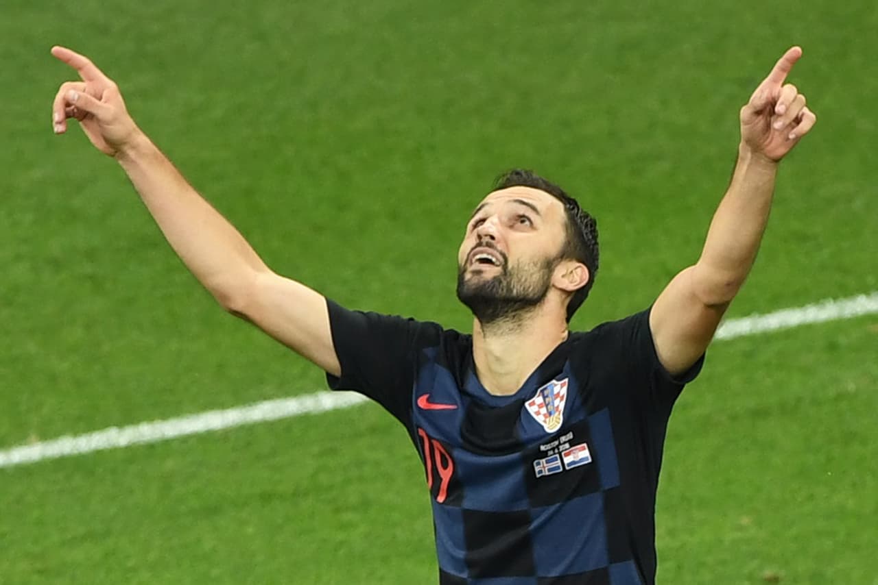 Milan Badelj –uno de los que falló en la tanda de penales ante Dinamarca– acabó contrato en la Fiorentina y ahora suena para unirse al Hannover.