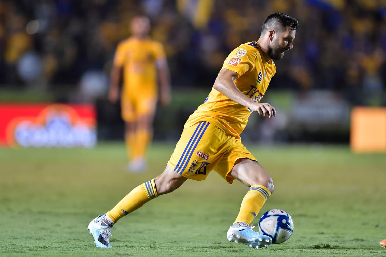 "Si te animas, serás parte de Boca"; tientan a Gignac