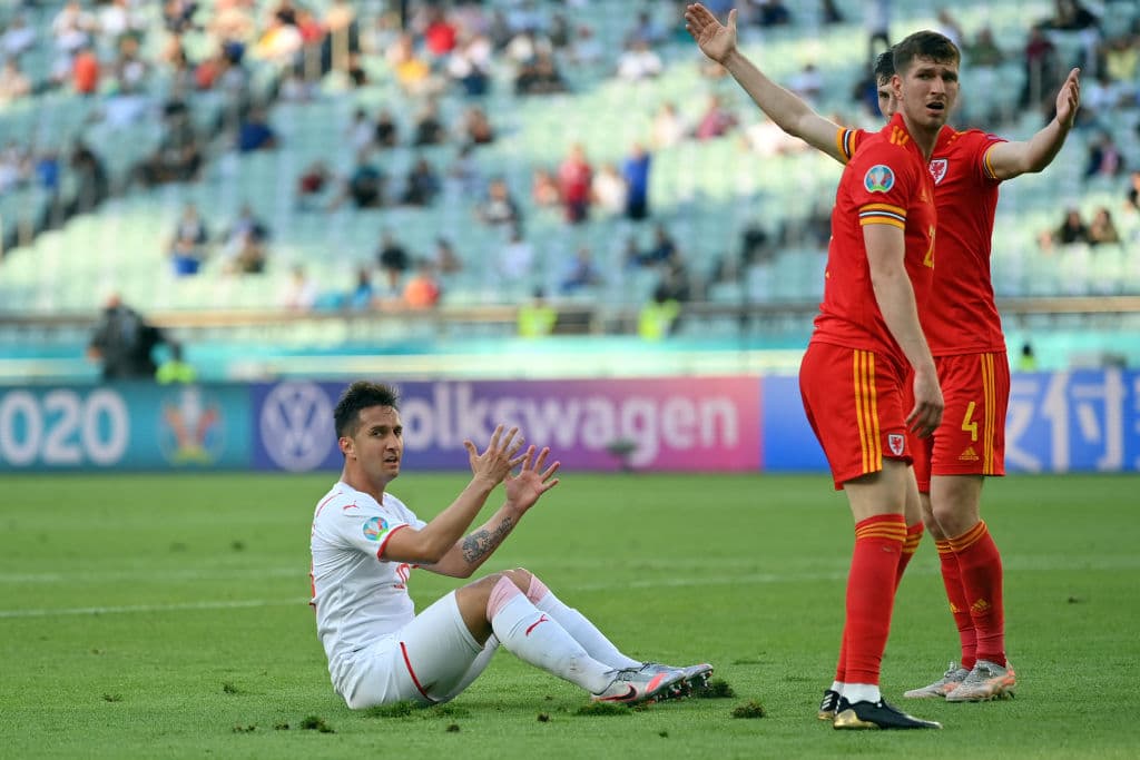 Las anotaciones de Breel Embolo y Kieffer Moore nos regalan el primer empate del torneo entre Suiza y Gales.