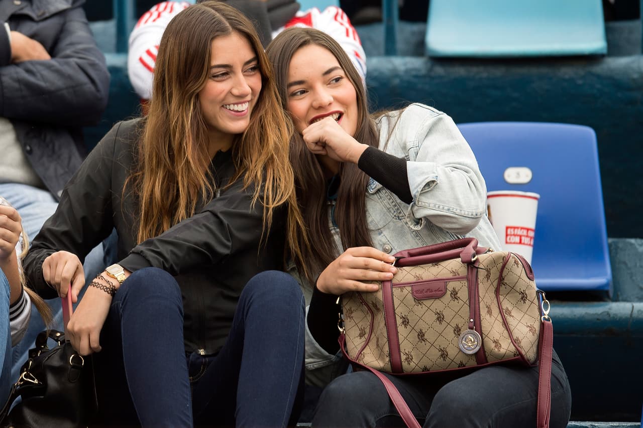 El colorido de la afición en la Jornada 2