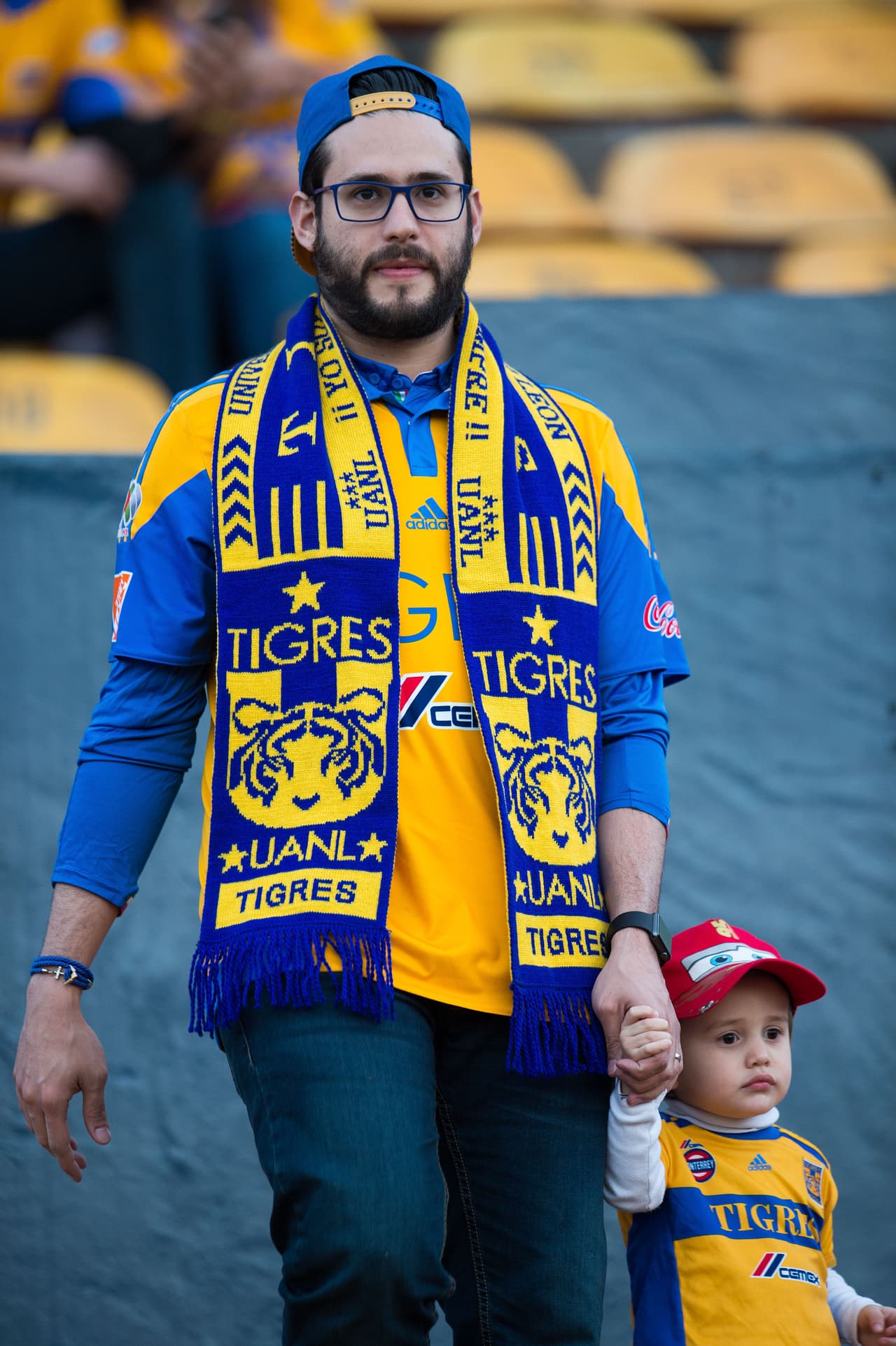 El colorido de la afición en la Jornada 2