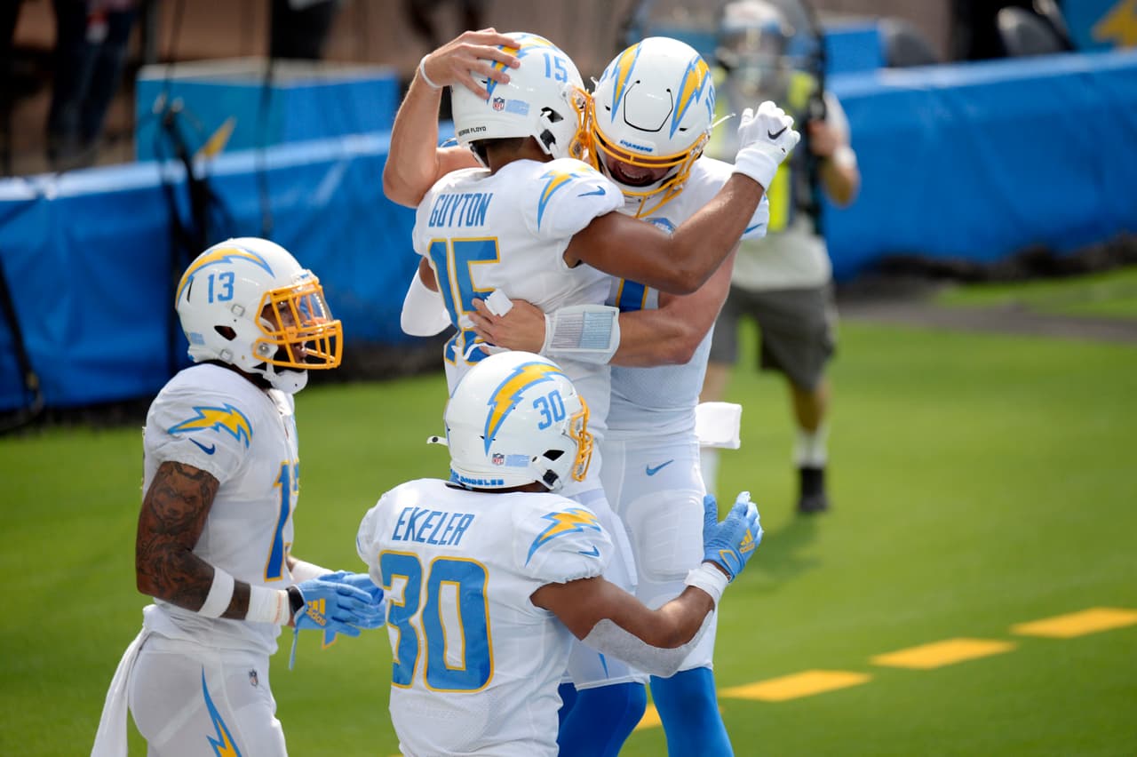 Con una patada de 58 yardas de Harrison Butker, los Kansas City Chiefs vencen 20-17 a Los Angeles Chargers.