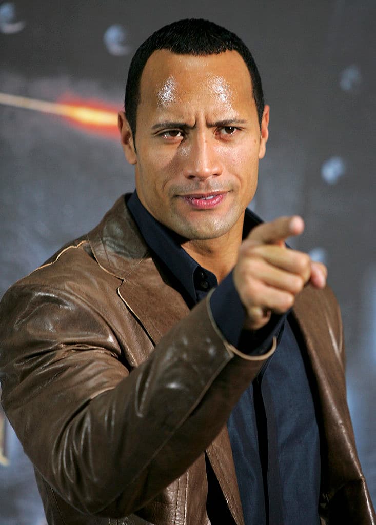 Aahora, con la temporada 2 de ‘Young Rock’ lista para seguir la carrera futbolística de The Rock, muchos fanáticos quieren saber exactamente por qué Johnson dejó de jugar al fútbol.