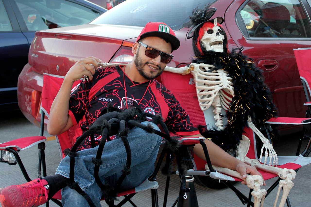 El colorido de la afición en la Jornada 15