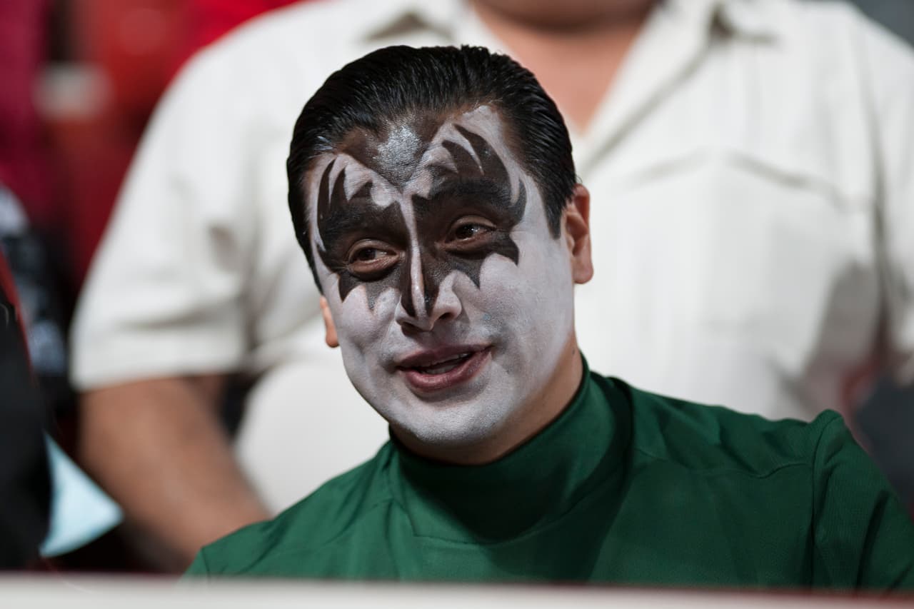 El colorido de la afición en la Jornada 15