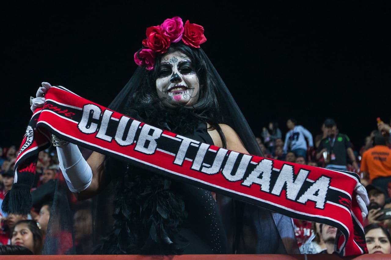 El colorido de la afición en la Jornada 15