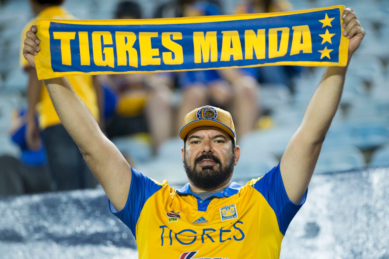 El colorido de la afición en la Jornada 15