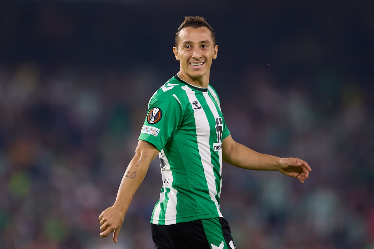 Andrés Guardado volvió a los entrenamientos del Betis tras Qatar 2022.