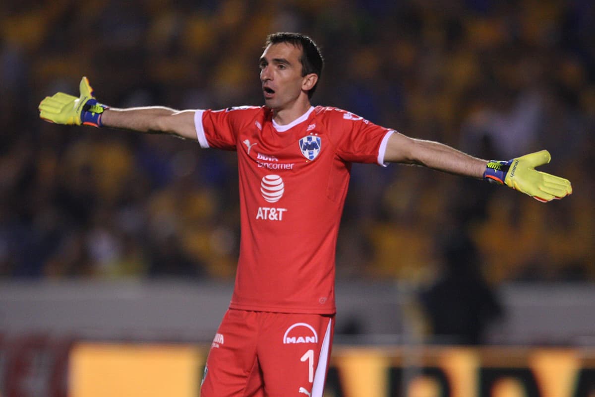 El arquero argentino Marcelo Barovero tuvo un par de intervenciones para evitar el gol de Tigres.