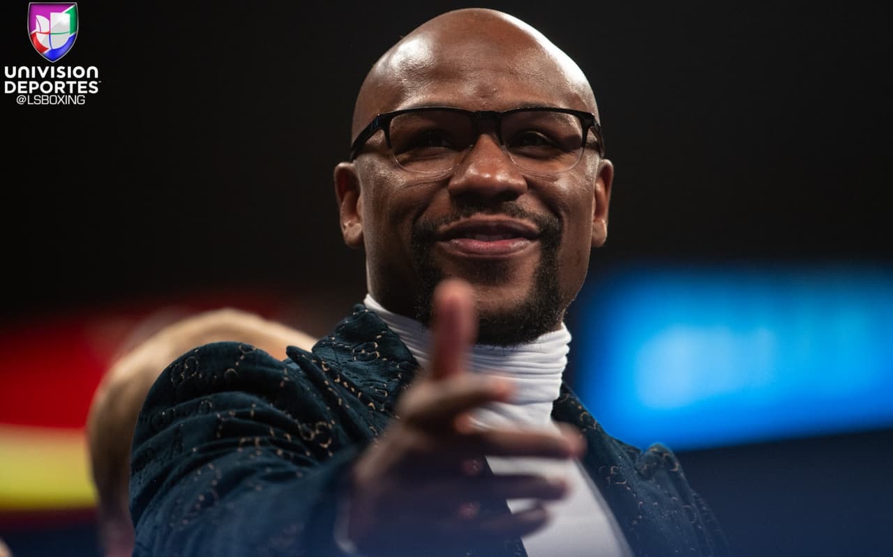 Manny Pacquiao se llevó la decisión unánime de los jueces con puntaje de 17-111, 116-112 x2. De esta forma retuvo su título mundial wélter de la AMB.