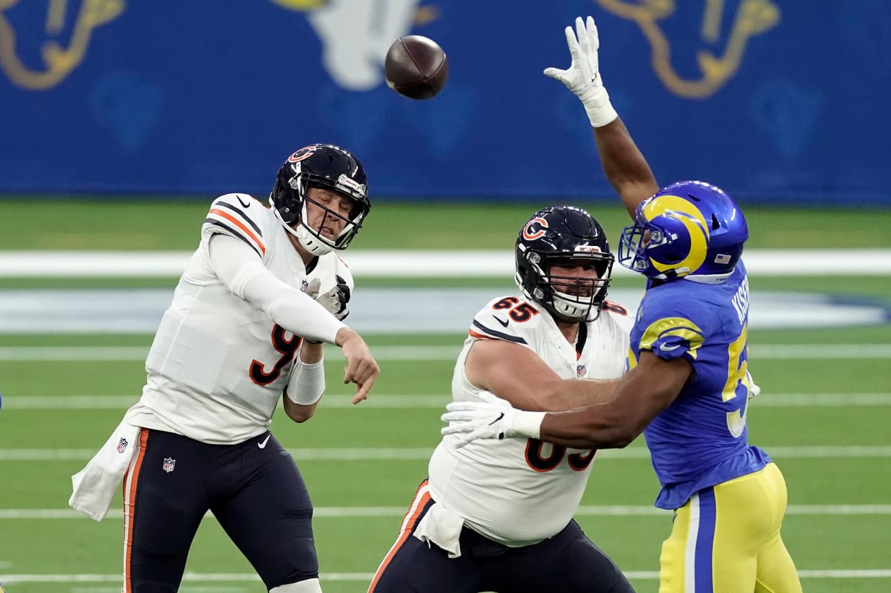 Aaron Donald y su poderosa defensiva dominan durante todo el partido a la ofensiva de los Bears y los Rams ganan 10-24 en el Monday Night.
