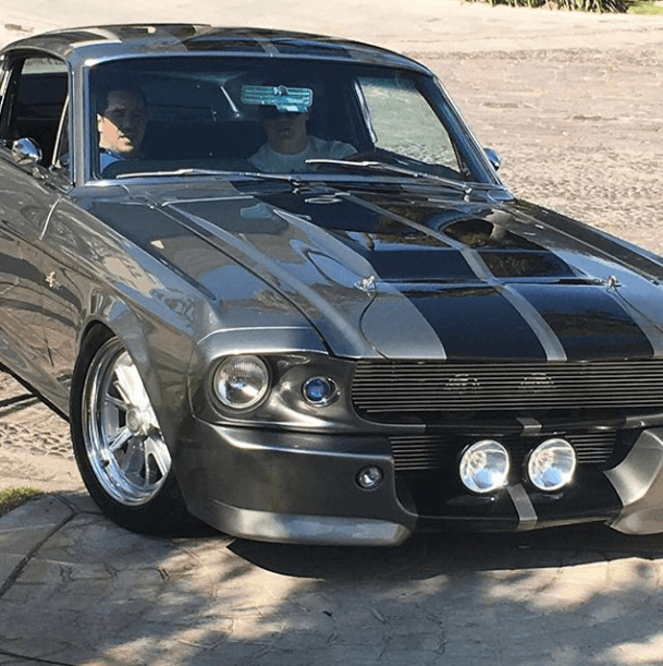 Este Mustang Shelby GT500 (1997) también está en los gustos de 'Canelo' y en sus posesiones. Se dice que este coche puede llegar a costar 3 millones de dólares.
