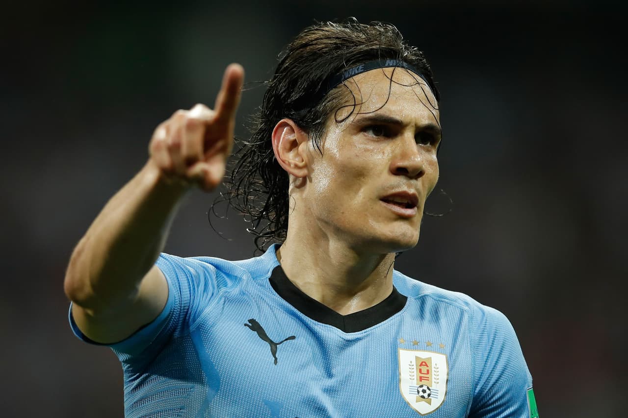 Cavani sigue en duda para enfrentarse a Francia; Uruguay entrena sin su goleador