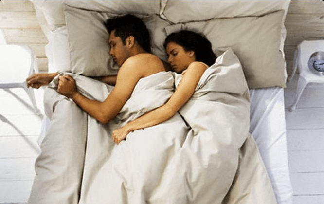 Y para completar, así vieron el logo algunos usuarios en Twitter. ¿Habrá sido la inspiración final?