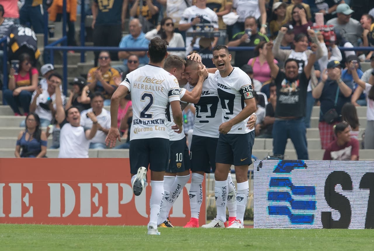 Pero hoy que se escuchen los "GOYAS". La afición de Pumas celebra los primeros 3 puntos del torneo.