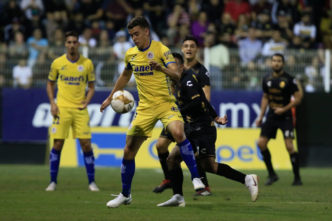 Tuvo momentos complicados el equipo local, envuelto en el nerviosismo del marco en el que estaba jugando, una final que pocos pensaron pudiera disputar Dorados.