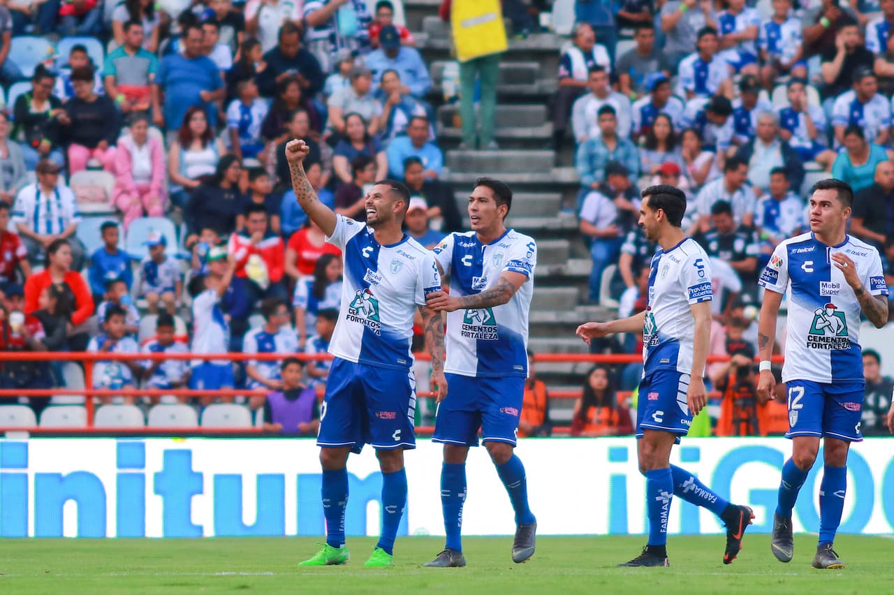 Edwin Cardona marcó doblete en los minutos 48 y 52 con dos disparos dentro del área colocados y lejos del alcance de Gibran Lajud.