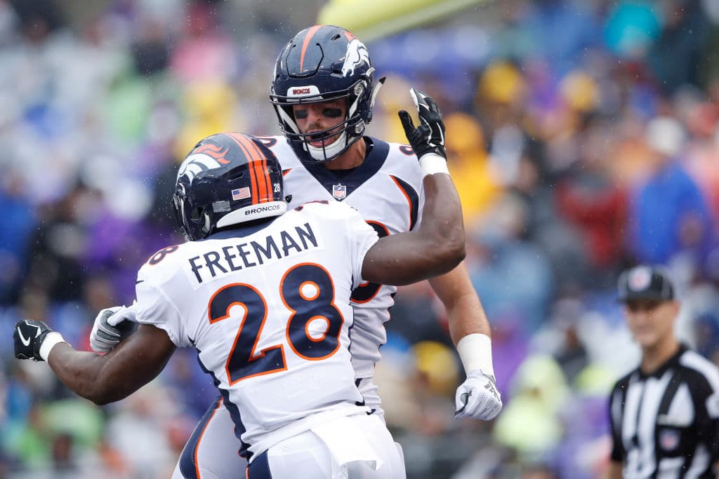 Y en apenas una jugada Denver se adelantó 7-0. Una carrera de seis yardas de Royce Freeman puso en ventaja al equipo visitante de un pincelazo.