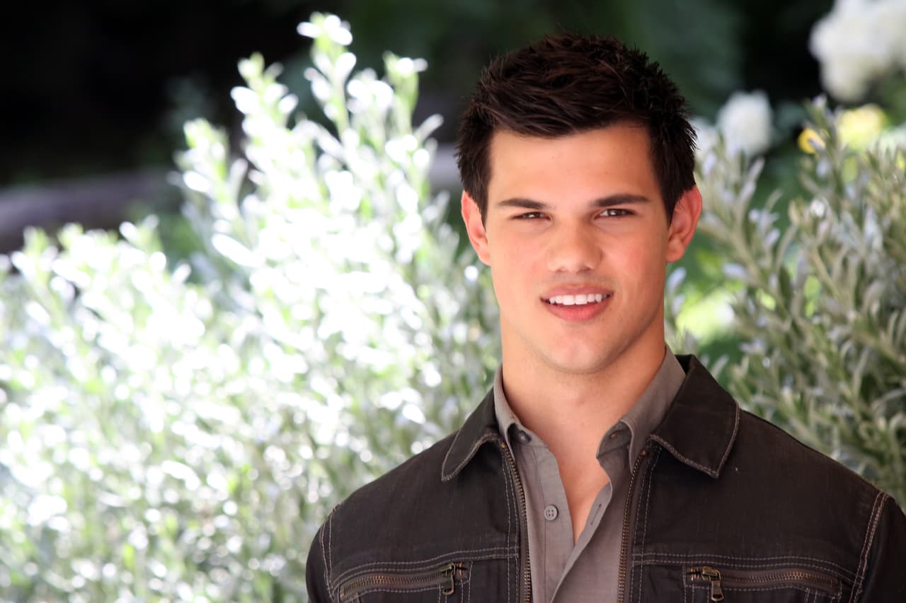 <b>Tigres de la UANL: </b>Taylor Lautner, actor estadounidense que estuvo en la saga de 'Crepúsculo'.