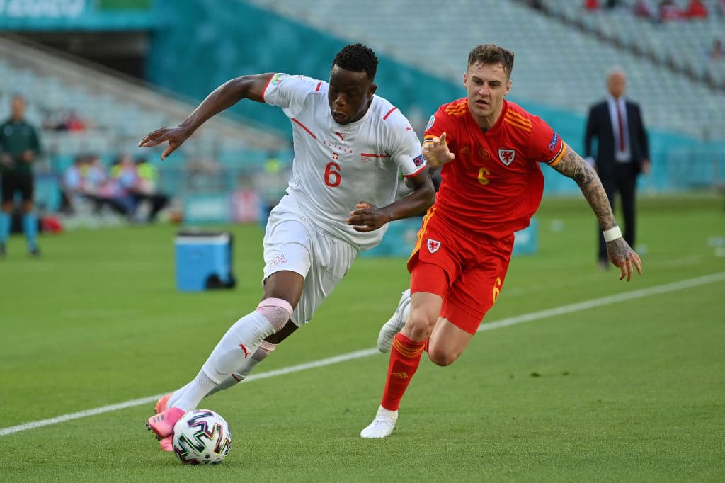 Las anotaciones de Breel Embolo y Kieffer Moore nos regalan el primer empate del torneo entre Suiza y Gales.