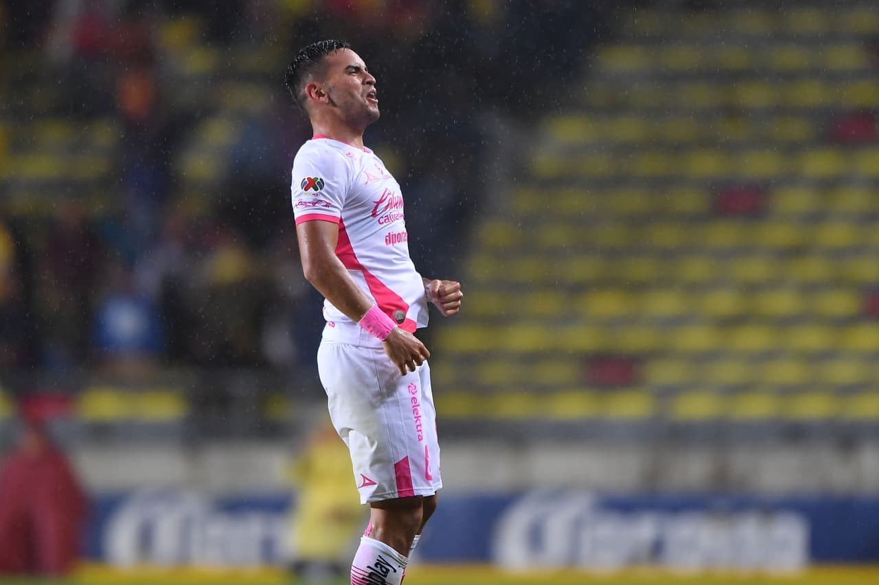 <b>Defensa:</b> Sebastián Vegas (Morelia, 14)