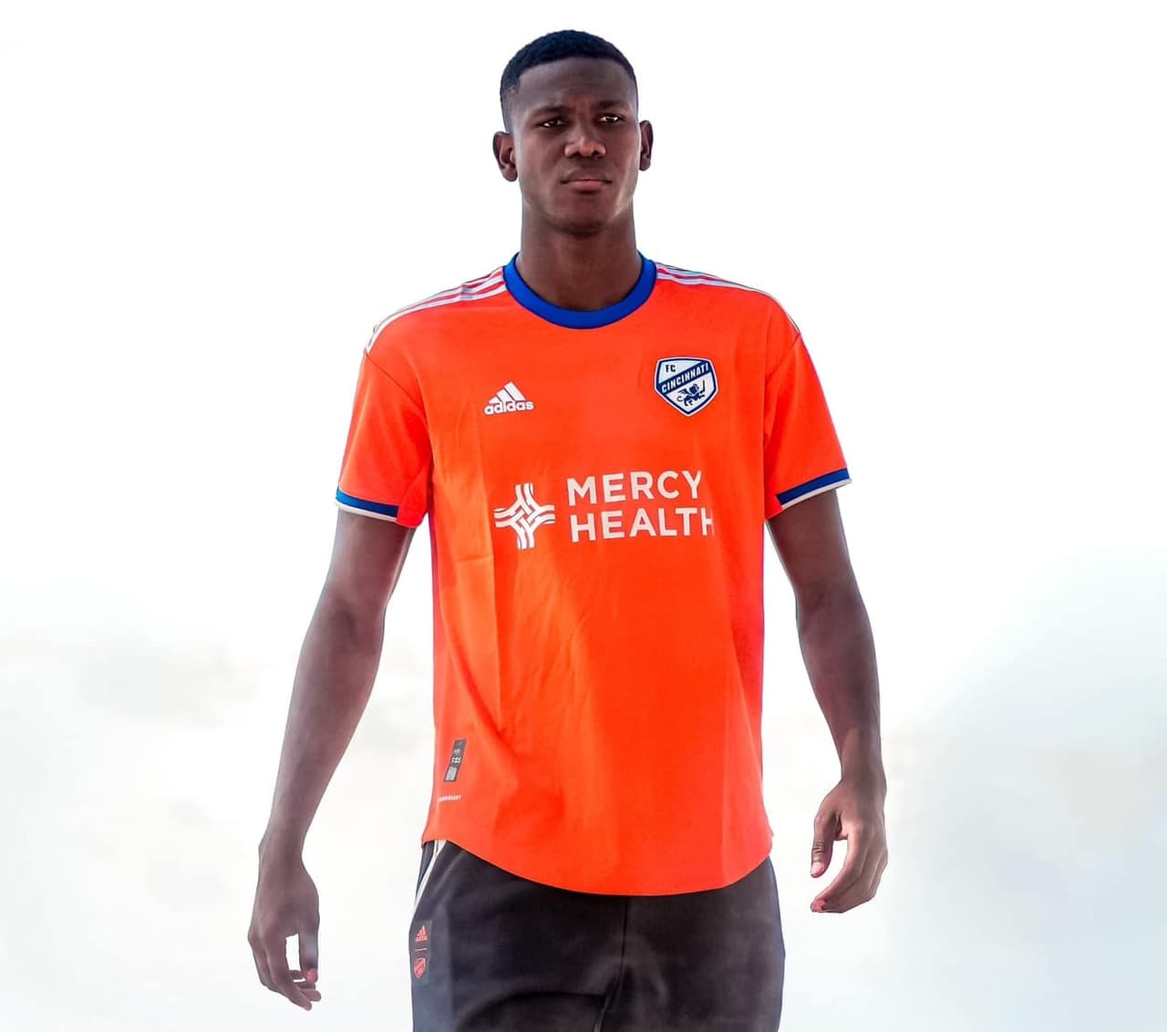 FC Cincinnati suma a joven central colombiano para su defensa