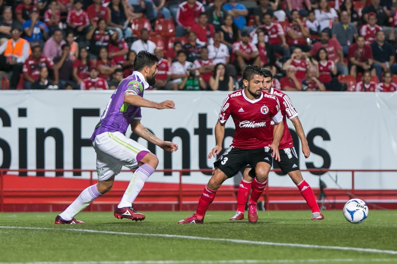 Javier Gandolfi, central de Tijuana, provocó que Xolos no se quedara con el triunfo ni que Vilar mantuviera su arco en cero, debido a que regaló un penal en los últimos minutos que aprovechó Chiapas para empatar el juego.