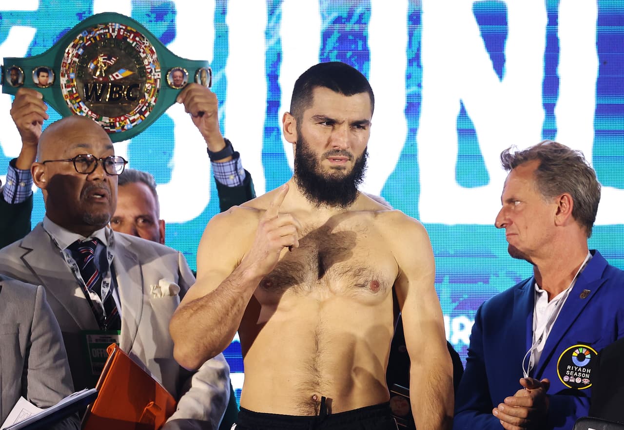 #6 - Artur Beterbiev