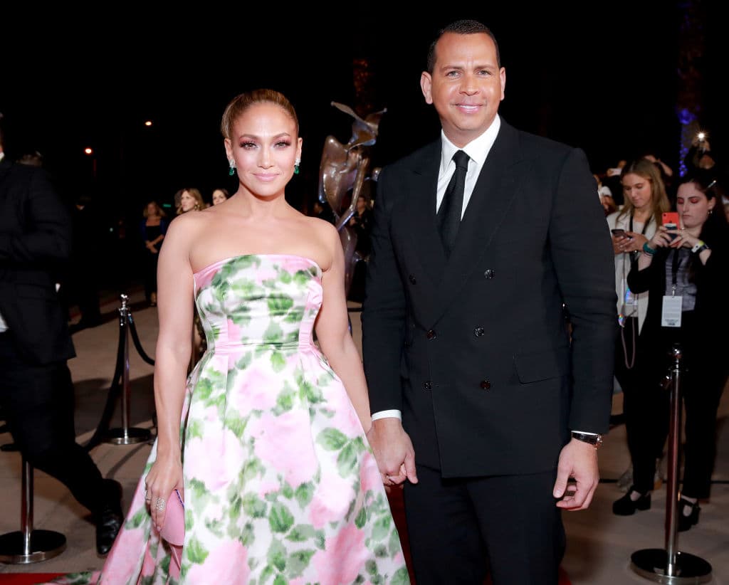 J-Lo y Alex se comprometieron en marzo del 2019.