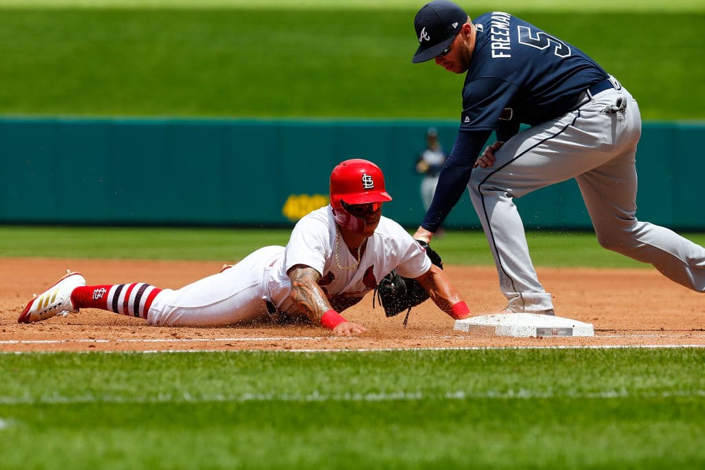 <b>Primera Base: Freddie Freeman (Atlanta Braves)</b>. Ganador del premio por primera vez. Este año tamién ganó el Guante de Oro. En nueve años en las Mayores, sin duda este fue donde jugó su mejor defensa.