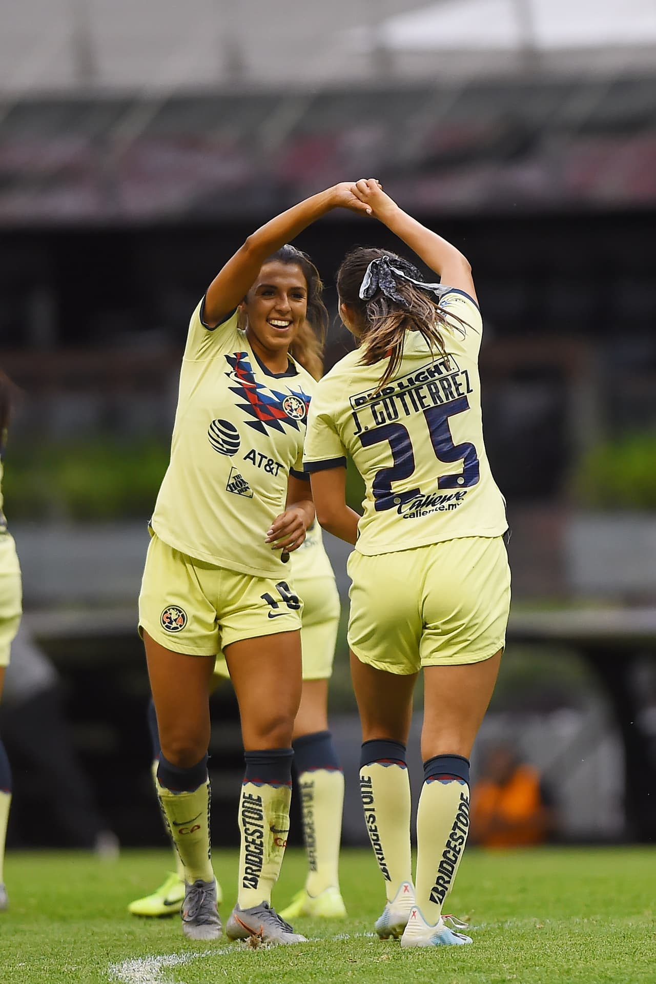 Esbeydi Salazar adelantó a las Tuzas pero Daniela Espinoza y un autogol de Cassidy le dieron la victoria a las azulcremas.