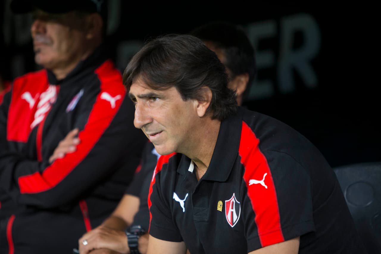 Gustavo Costas, técnico de Atlas, quiere que su equipo recupere la fortaleza en casa