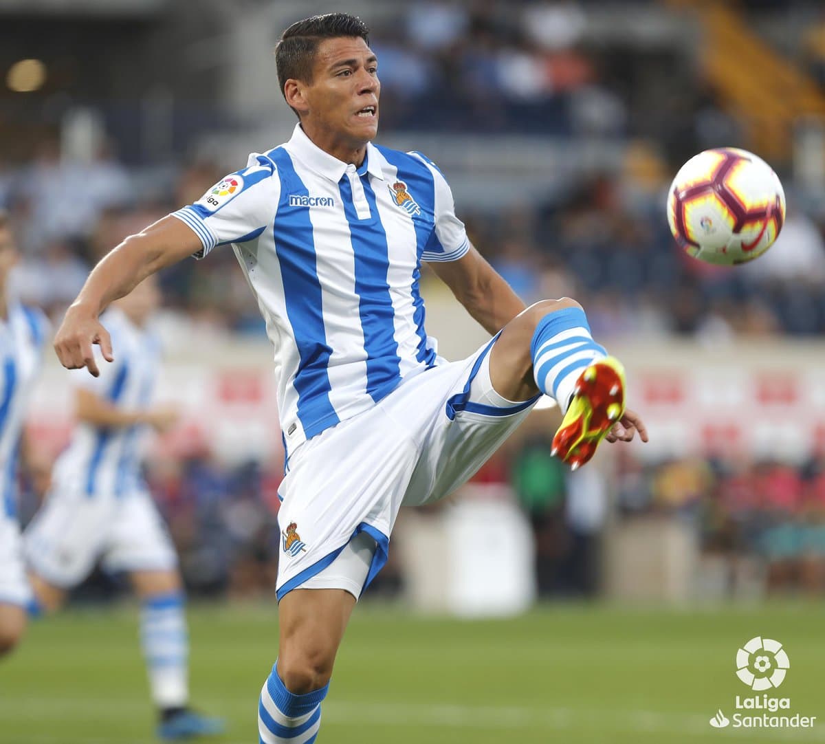 Héctor Moreno jugó todo el partido en la derrota de la Real Sociedad 2-1 en su visita al Real Valladolid.