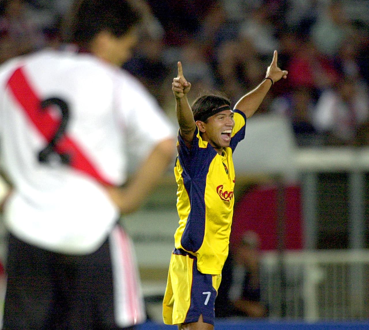 Su calidad en el mediocampo lo hizo uno de los jugadores más importantes de las Águilas en ese entonces.