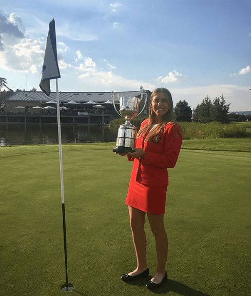 Uno de sus triunfos más grandes fue el Big 12 Championship por el cual también recibió un galardón dentro de la Universidad.