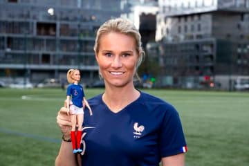 Amandine Henry | La futbolista francesa ha ganado cinco ocasiones la Liga de Campeones de Europa con el Olympique de Lyon.