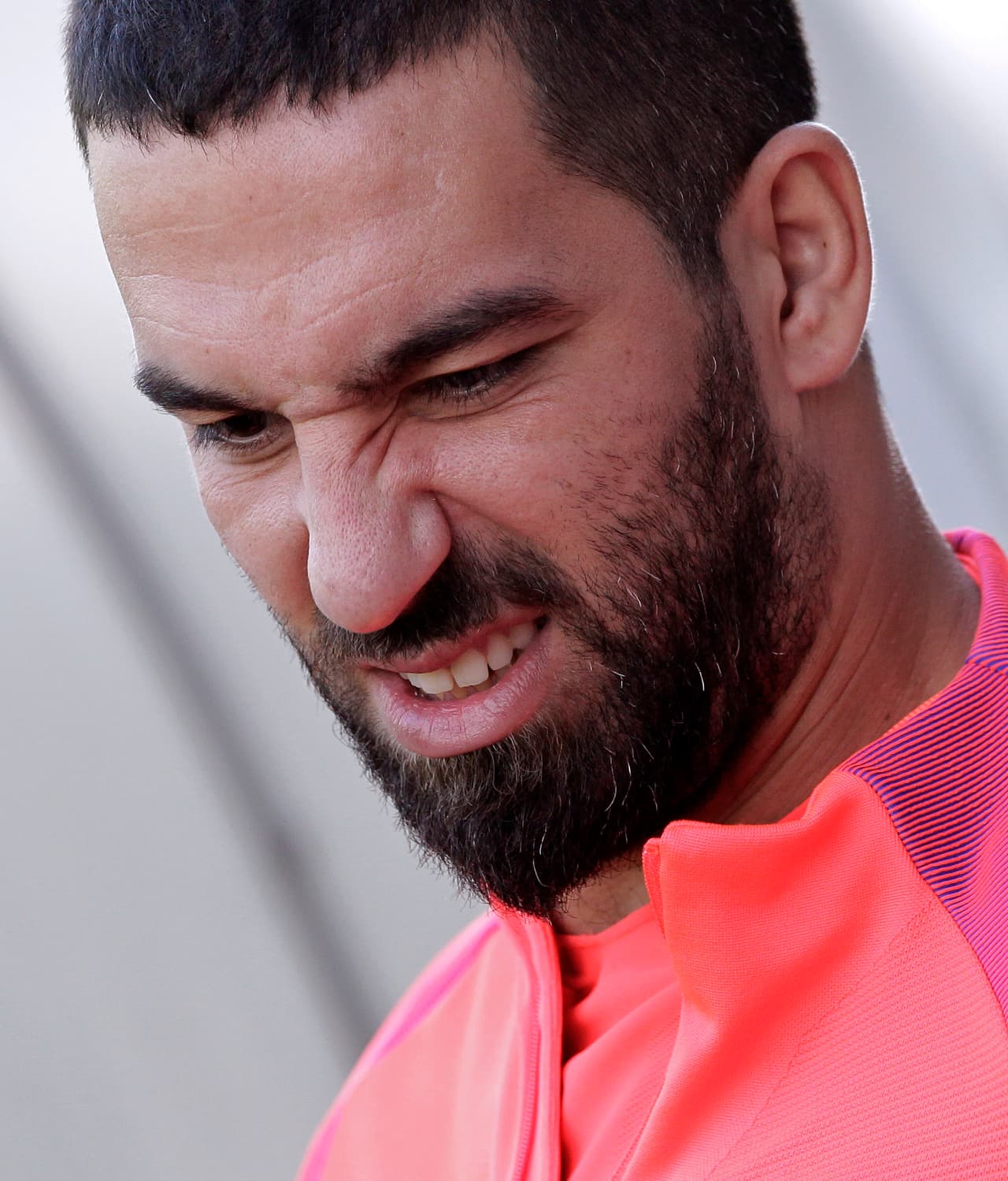 El turco Arda Turam todavia no llega al nivel deseado con Barcelona. Aunque llegó como un gran refuerzo, su aporte ha sido mínimo, algo que podría cambiar con una buena actuación en el clásico.