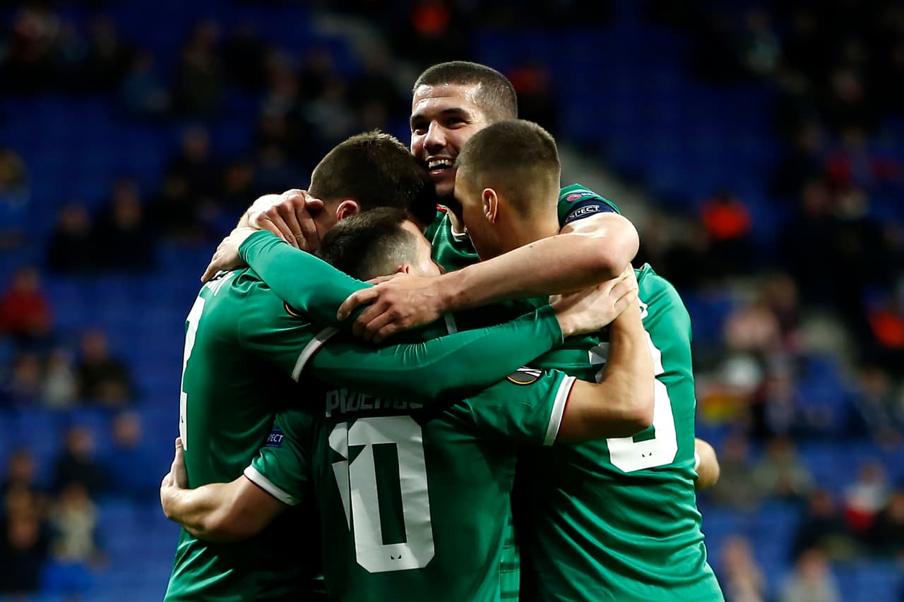 A pesar de ver la derrota 2-3 a manos del Espanyol, los Wolves avanzan a diecisesiavos de la Europa league por marcador global de 3-6.